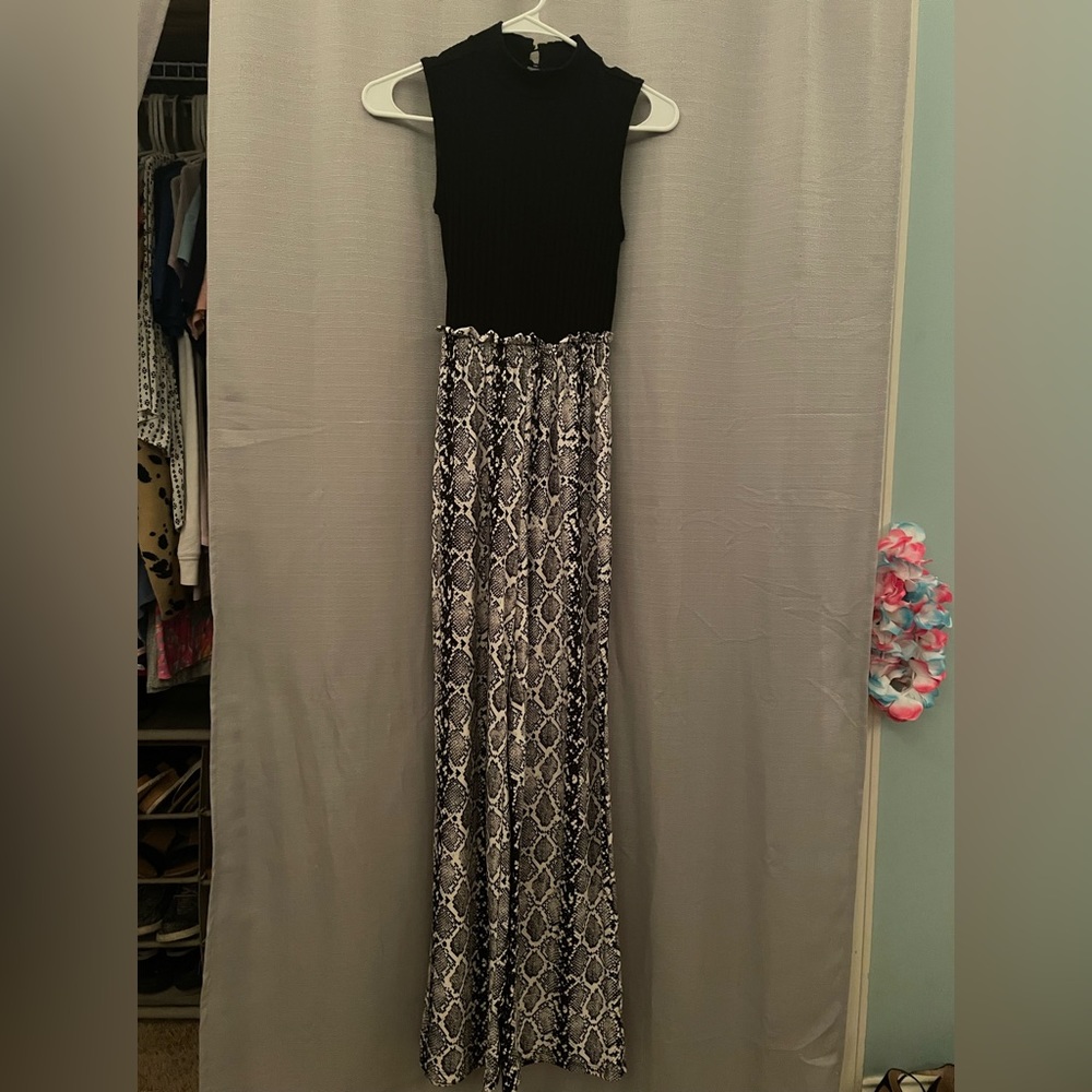 Pants suit